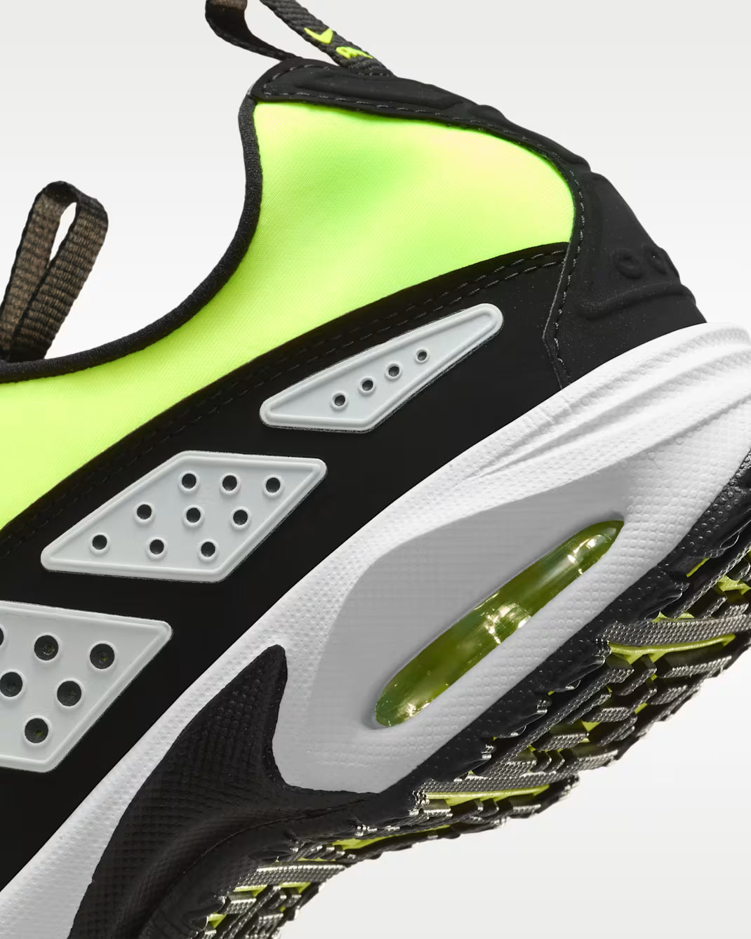 Nike Air Max Sunder "Highlighter Green"